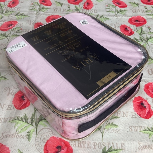 NWT King size set - Picture 3 of 7